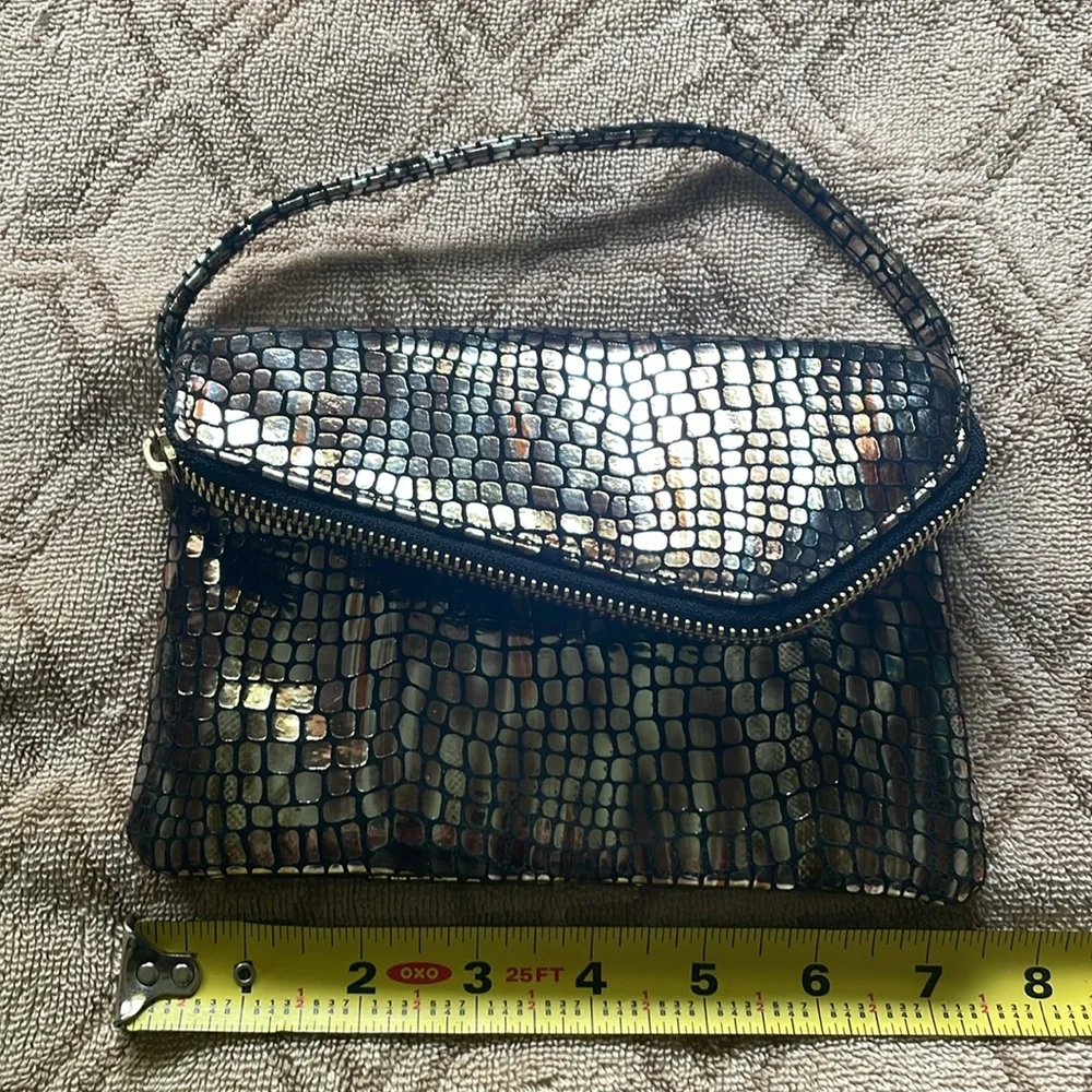 HOBO Iridescent Metallic Croc-Embossed Wristlet Clutch - Black & Gold Tones